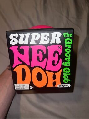 **AUTHENTIC** Super NeeDoh Groovy Glob Sensory Toy - Pink